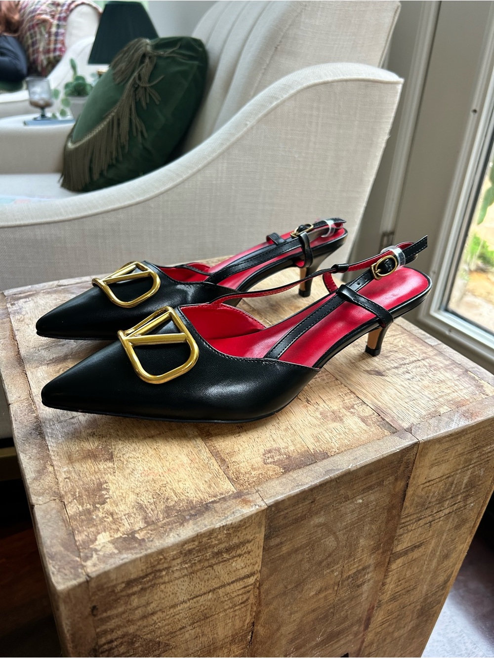 Valentino Black Pointed Slingback Heels with Gold Emblem and Red Insole - Picture 4 of 4